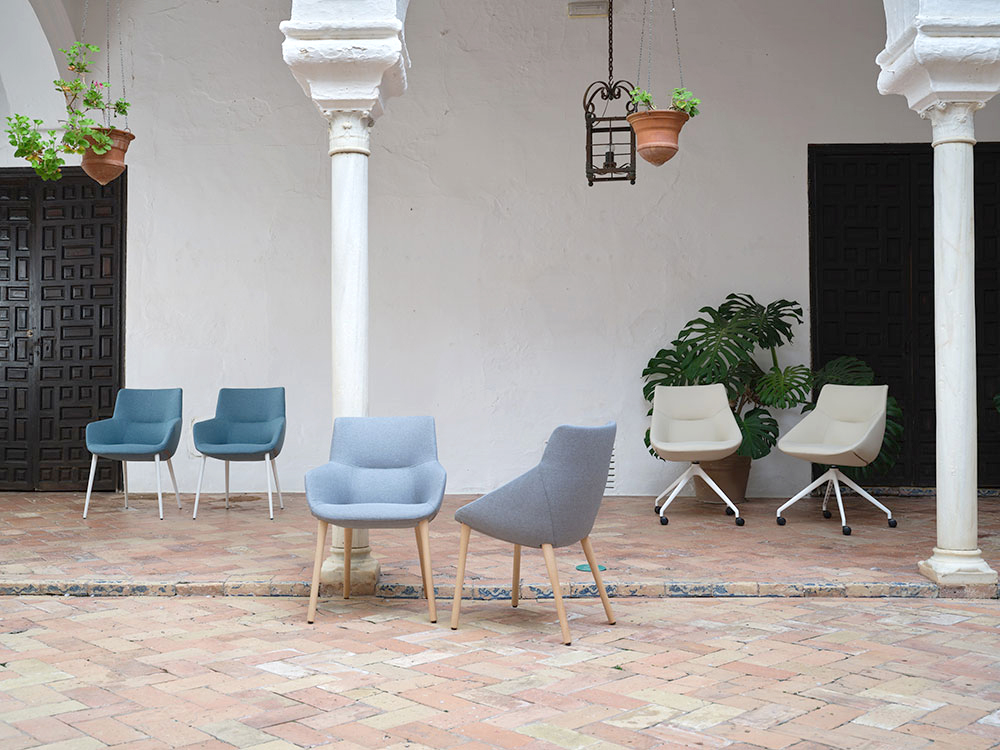 Sillas confidentes — BOW CHAIR 015
