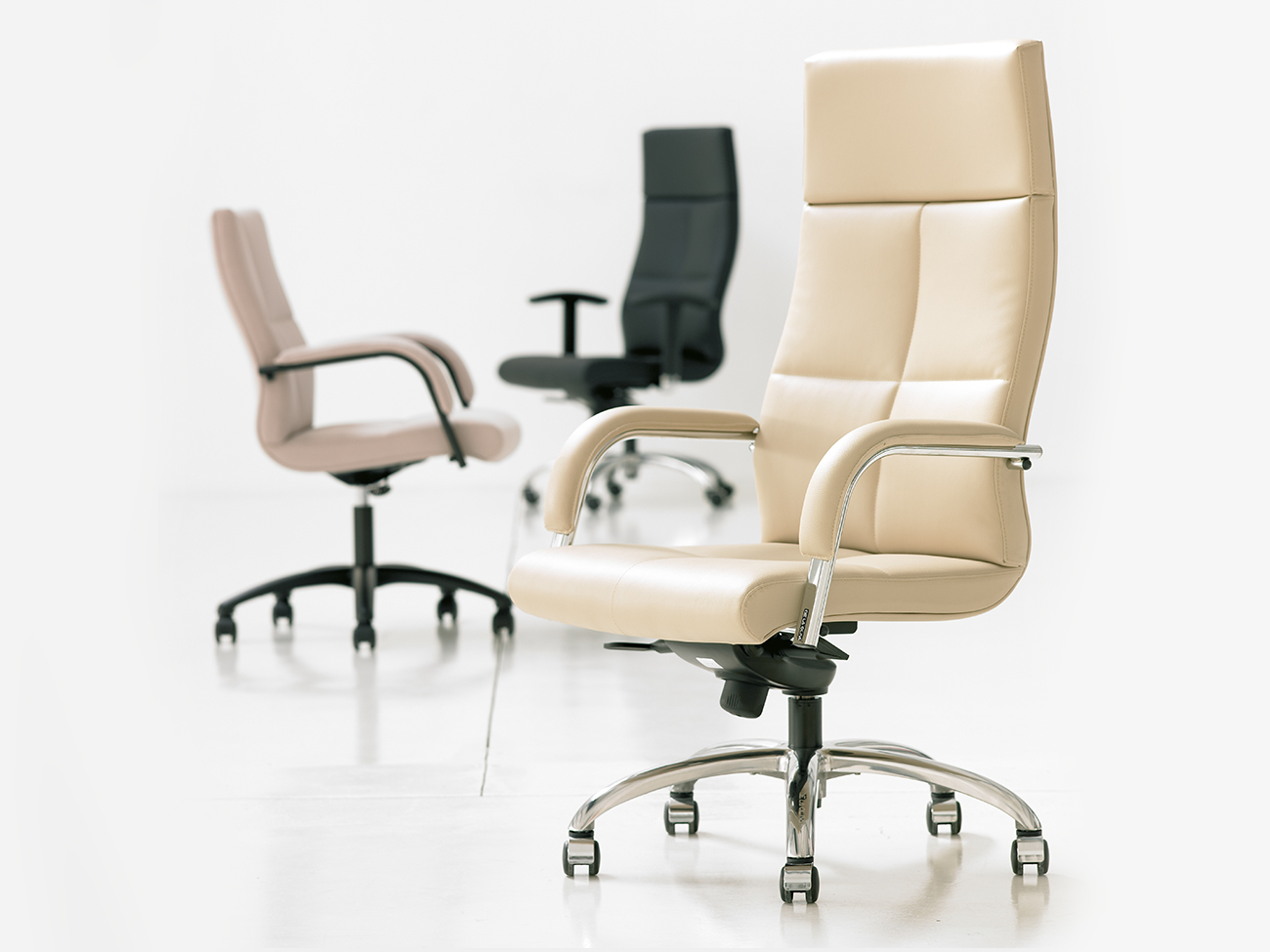 Sillones de dirección — boss delaoliva sillones de direccion galeria 01